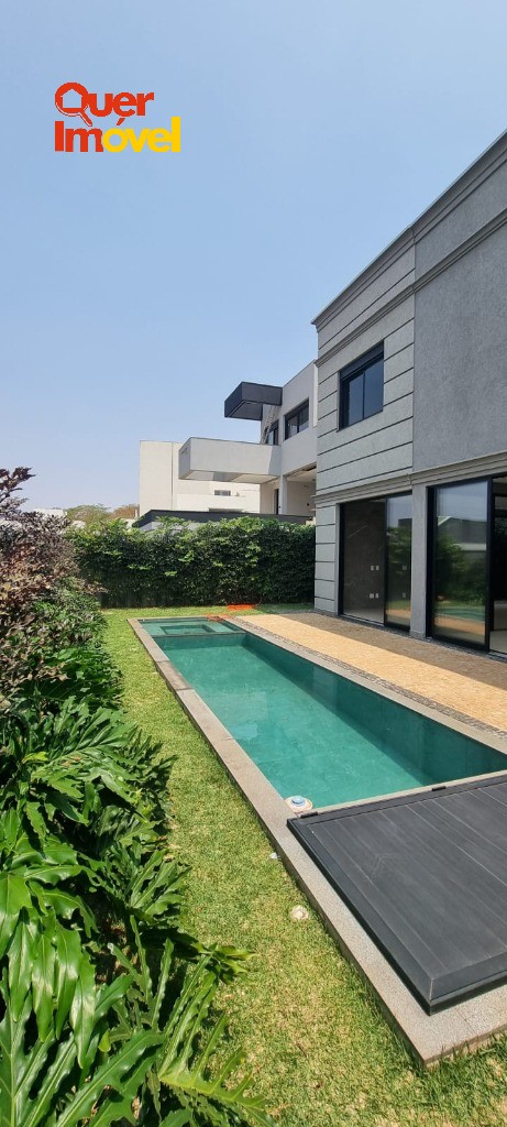 Oportunidade única: Casa de alto padrão em condomínio à venda em Ribeirão Preto-SP no Residencial E Empresarial Alphaville! 4 quartos, 4 suítes, 2 salas, 7 banheiros, 6 vagas de garagem, 421m². Quer…