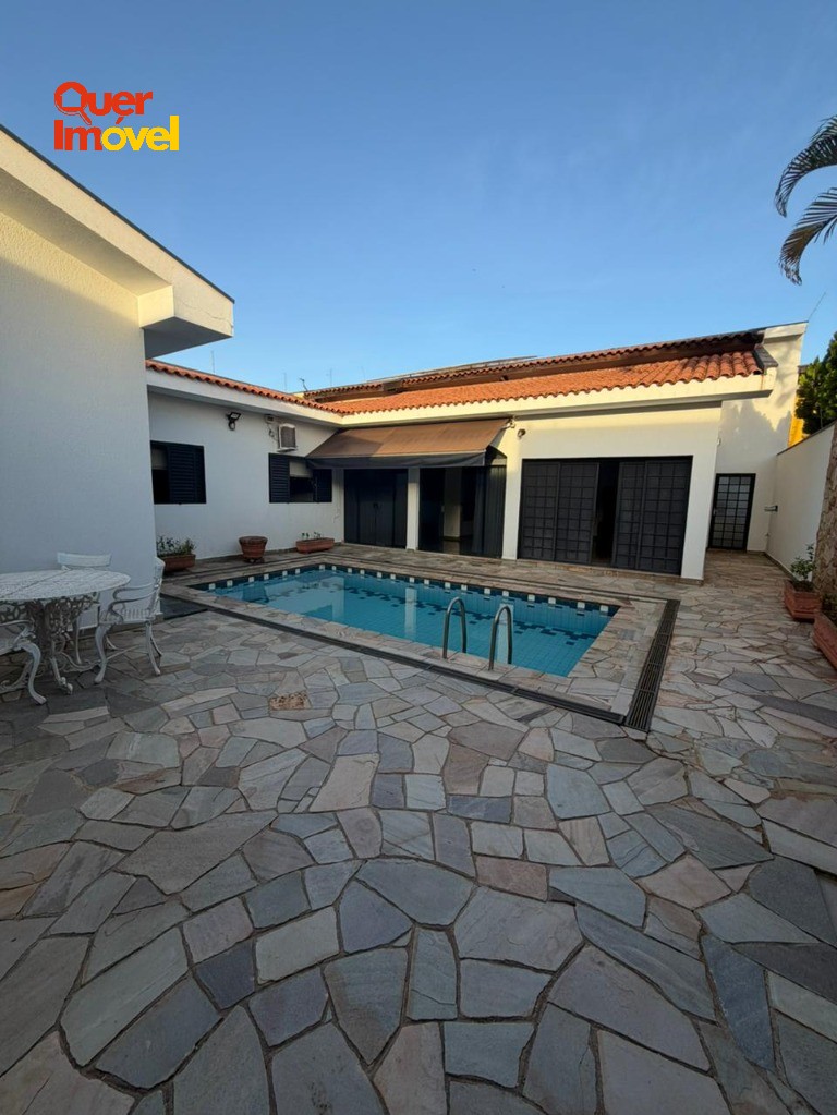 Casa, 3 quartos, 260 m² - Foto 1