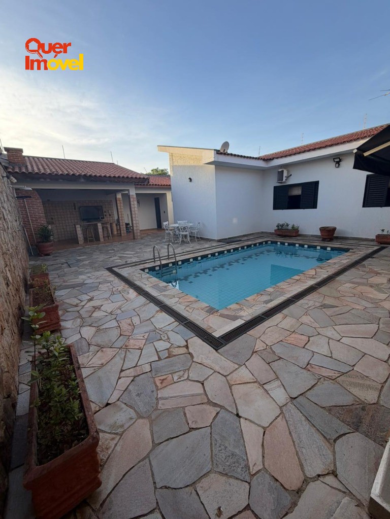 Casa, 3 quartos, 260 m² - Foto 2