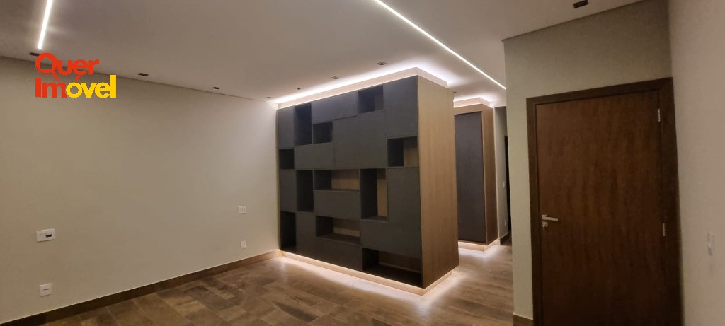 Oportunidade única: Casa de alto padrão em condomínio à venda em Ribeirão Preto-SP no Residencial E Empresarial Alphaville! 4 quartos, 4 suítes, 2 salas, 7 banheiros, 6 vagas de garagem, 421m². Quer…