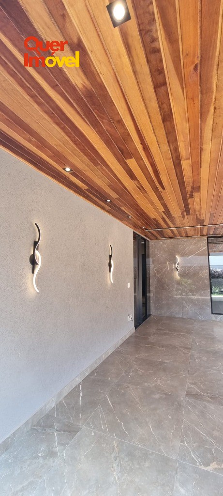 Oportunidade única: Casa de alto padrão em condomínio à venda em Ribeirão Preto-SP no Residencial E Empresarial Alphaville! 4 quartos, 4 suítes, 2 salas, 7 banheiros, 6 vagas de garagem, 421m². Quer…
