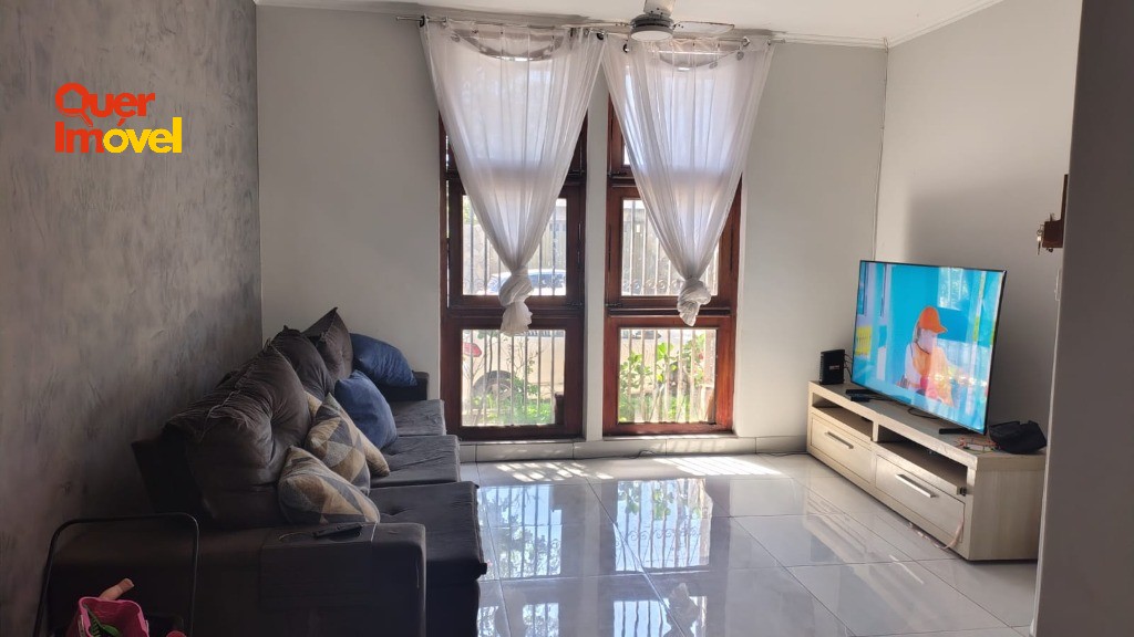 Casa, 3 quartos, 250 m² - Foto 2