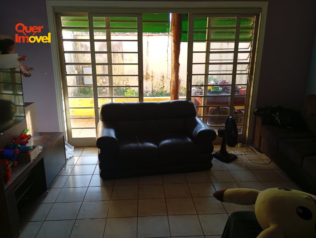 Residência moderna com 3 quartos e 4 vagas de garagem em jar