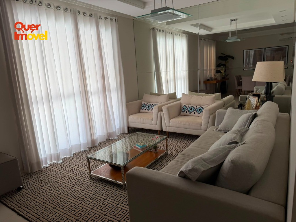 Casa alto padrão à venda no condomínio laranjeiras 3 suítes,