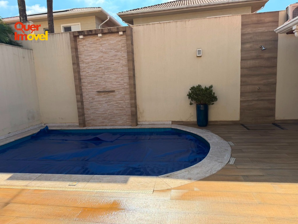 Casa alto padrão à venda no condomínio laranjeiras 3 suítes,
