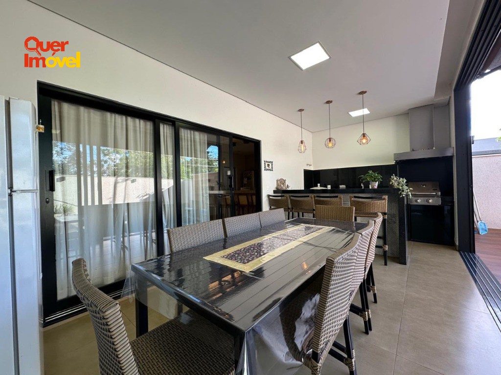 Casa à venda no condomínio villa romana, 3 suítes, suíte mas