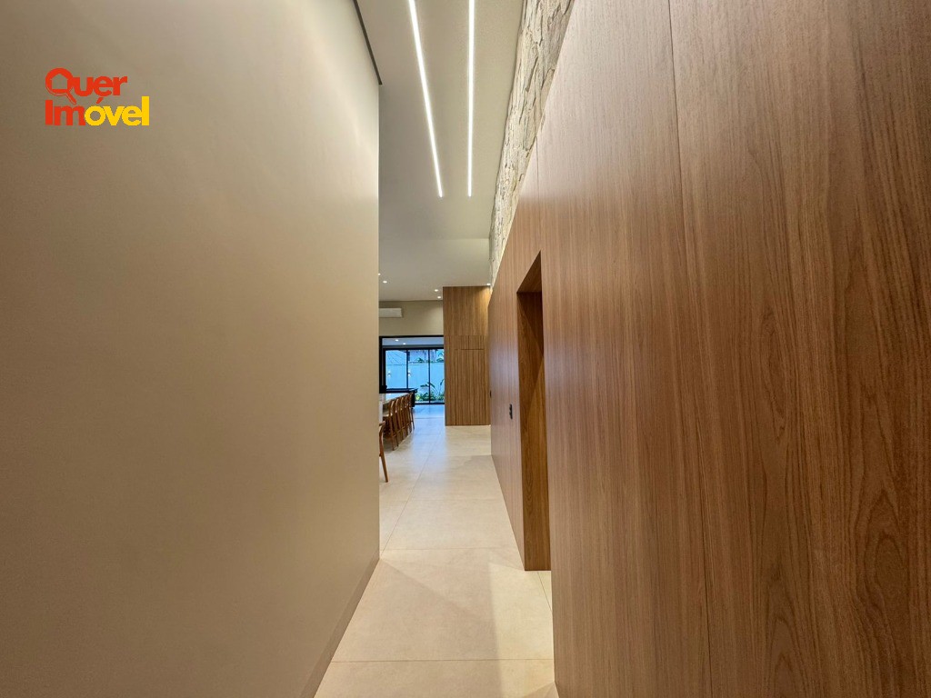 Oportunidade única: Casa de alto padrão em condomínio no Residencial Alto do Castelo, Ribeirão Preto-SP! 3 quartos, 3 suítes, 2 salas, 4 banheiros, 4 vagas de garagem, 220m². Quer Imóvel Negócios…