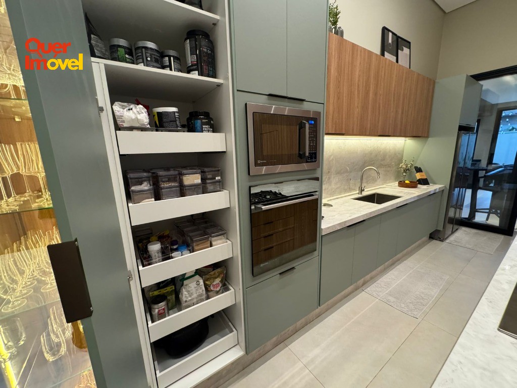 Oportunidade única: Casa de alto padrão em condomínio no Residencial Alto do Castelo, Ribeirão Preto-SP! 3 quartos, 3 suítes, 2 salas, 4 banheiros, 4 vagas de garagem, 220m². Quer Imóvel Negócios…