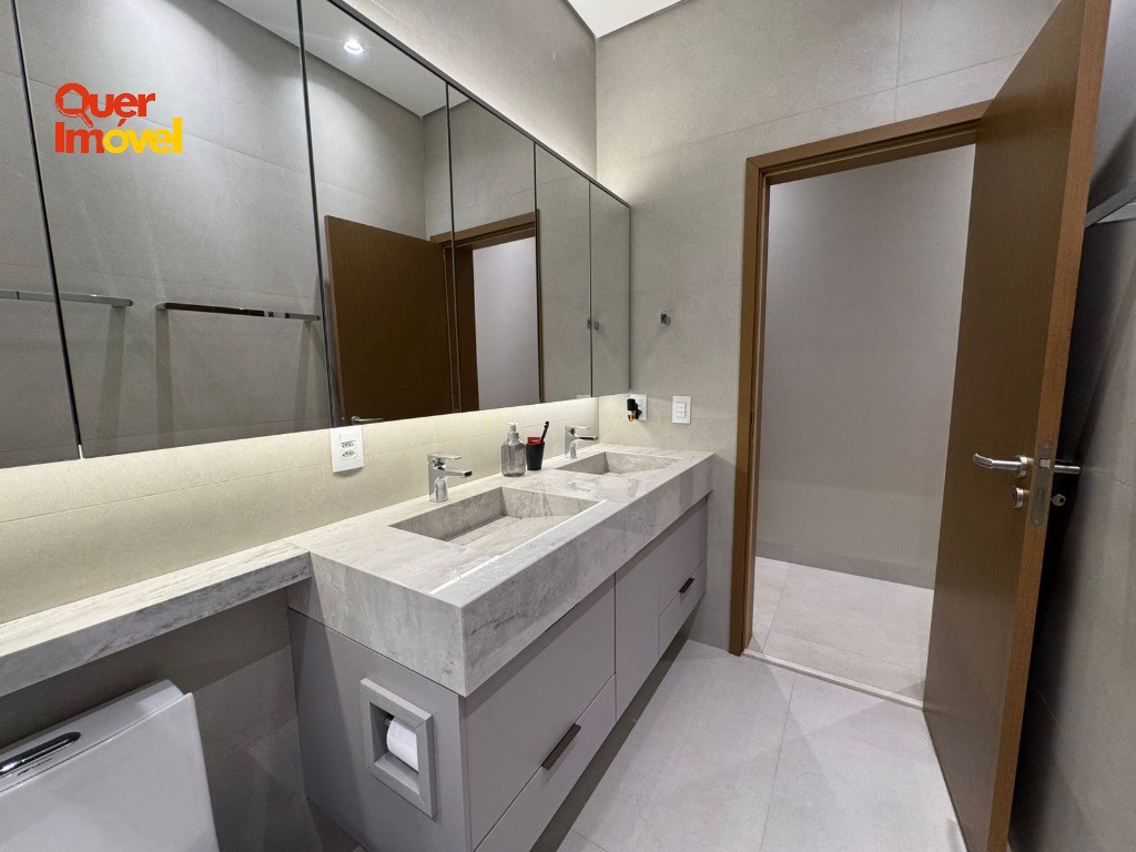 Oportunidade única: Casa de alto padrão em condomínio no Residencial Alto do Castelo, Ribeirão Preto-SP! 3 quartos, 3 suítes, 2 salas, 4 banheiros, 4 vagas de garagem, 220m². Quer Imóvel Negócios…