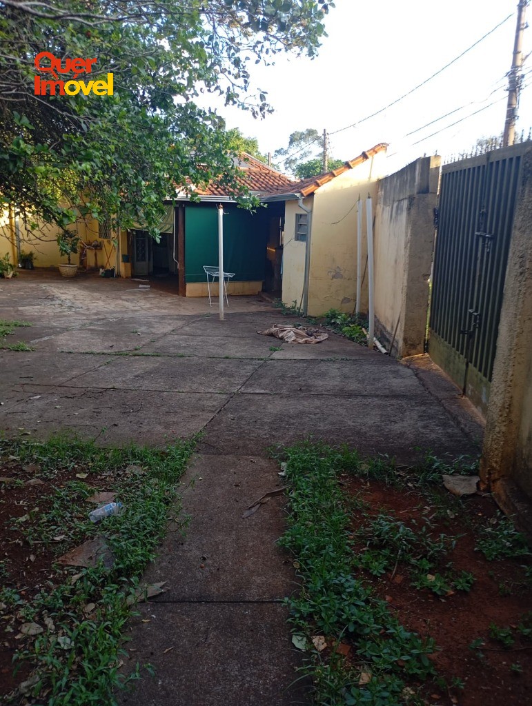 Residência moderna com 3 quartos e 4 vagas de garagem em jar