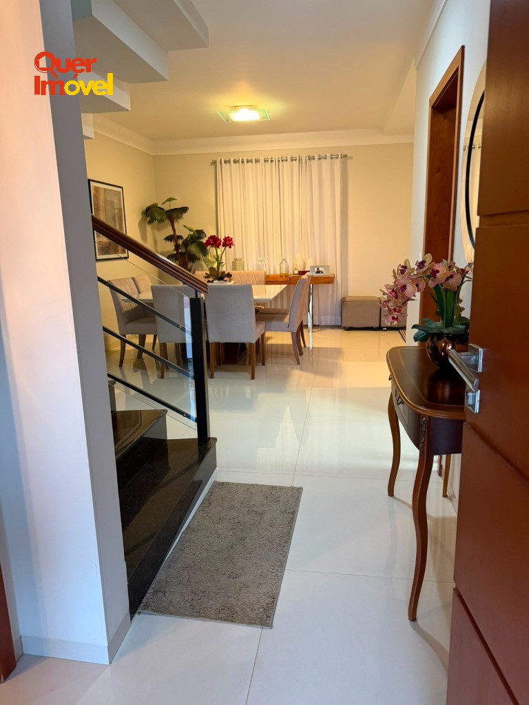Casa Alto Padrão à Venda no Condomínio Laranjeiras 3 Suítes, Piscina Aquecida, Energia Fotovoltaica em Ribeirão Preto