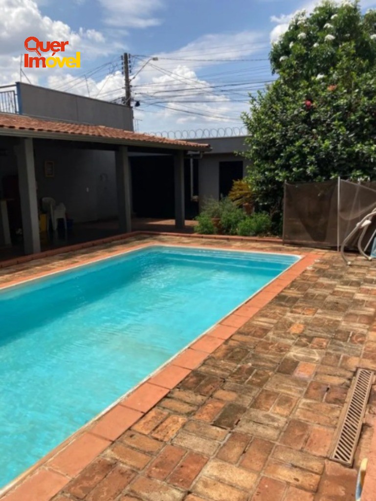 Imperdível oportunidade! Casa à venda em Ribeirão Preto-SP, bairro Planalto Verde, 2 quartos, 1 sala, 1 banheiro, 2 vagas, 162 m².