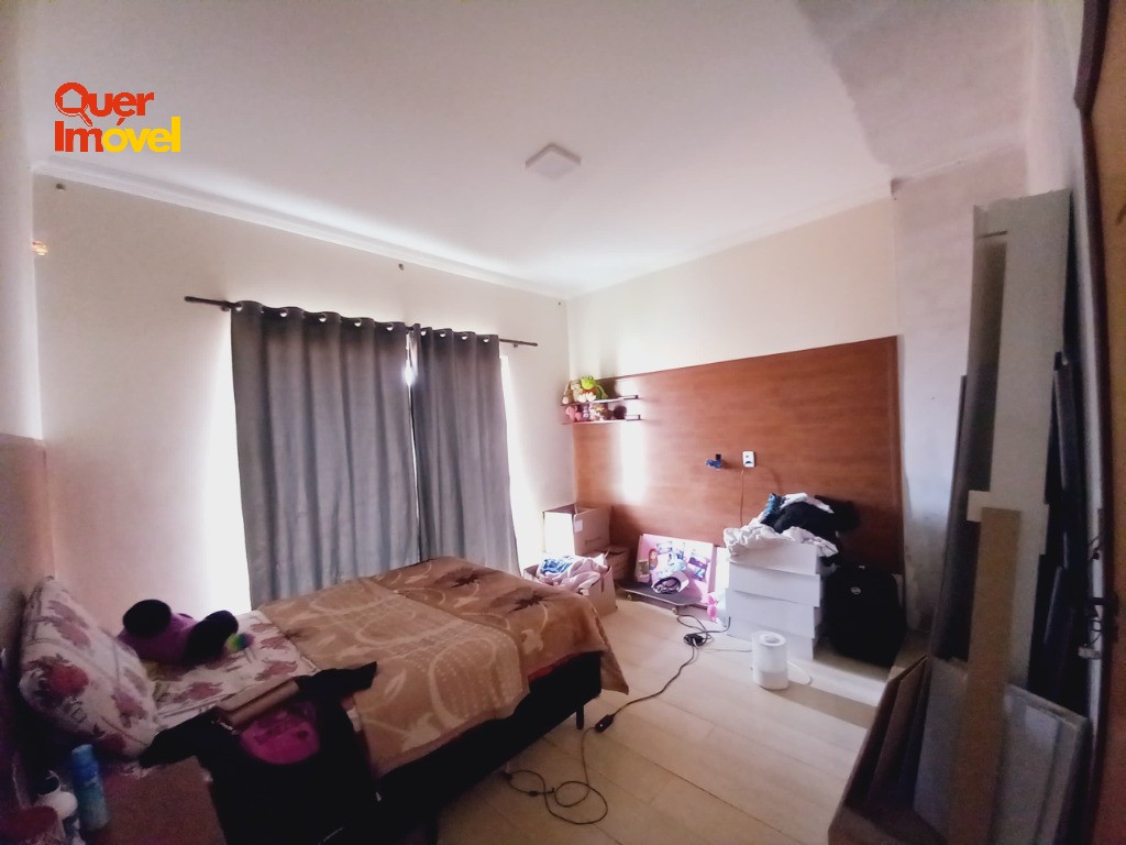 Imperdível casa à venda em Ribeirão Preto-SP, Parque dos Lagos: 3 suítes, sala, 4 banheiros, 4 vagas, 159m².