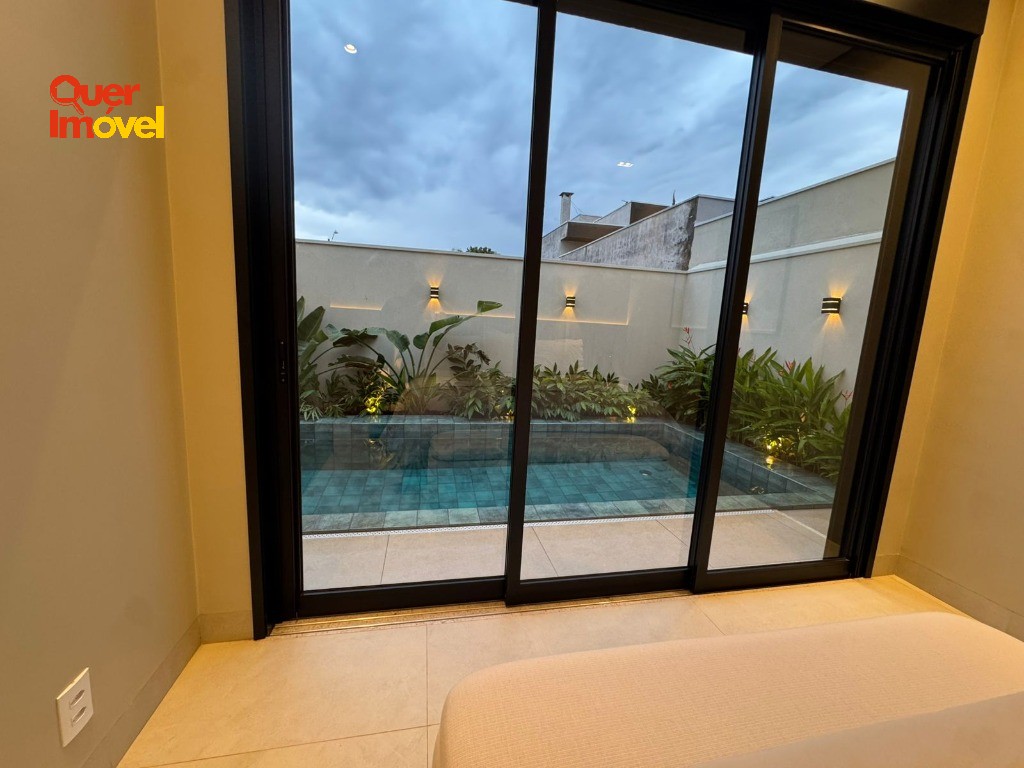 Oportunidade única: Casa de alto padrão em condomínio no Residencial Alto do Castelo, Ribeirão Preto-SP! 3 quartos, 3 suítes, 2 salas, 4 banheiros, 4 vagas de garagem, 220m². Quer Imóvel Negócios…