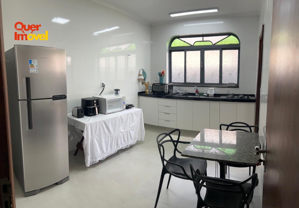 Imperdível! Casa à venda em Ribeirão Preto-SP, Ribeirânia: 4 quartos, 4 suítes, 4 salas, 6 banheiros, 4 vagas.