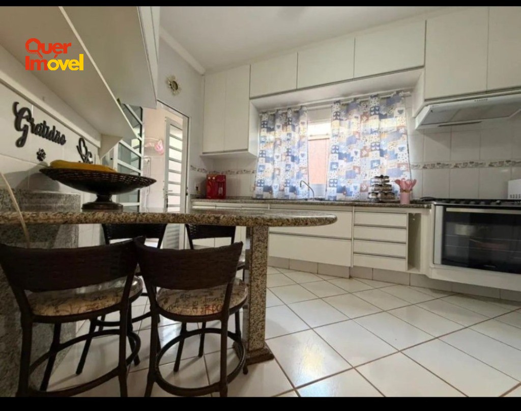Casa à Venda em Ribeirão Preto-SP, no Jardim Palmares: 3 Quartos, 3 Suítes, 4 Banheiros, 4 Vagas, 204m².