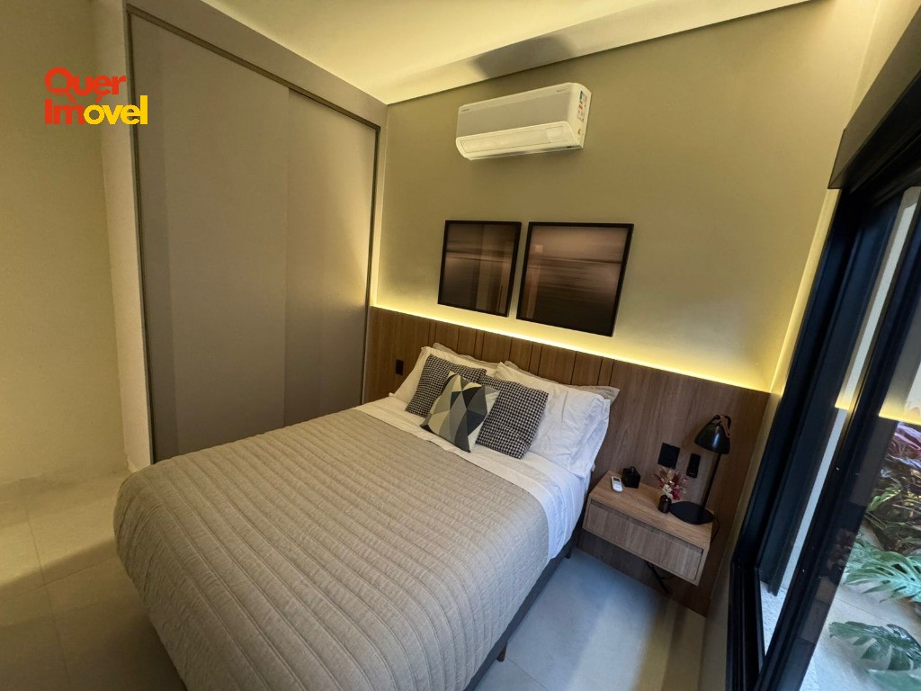 Oportunidade única: Casa de alto padrão em condomínio no Residencial Alto do Castelo, Ribeirão Preto-SP! 3 quartos, 3 suítes, 2 salas, 4 banheiros, 4 vagas de garagem, 220m². Quer Imóvel Negócios…