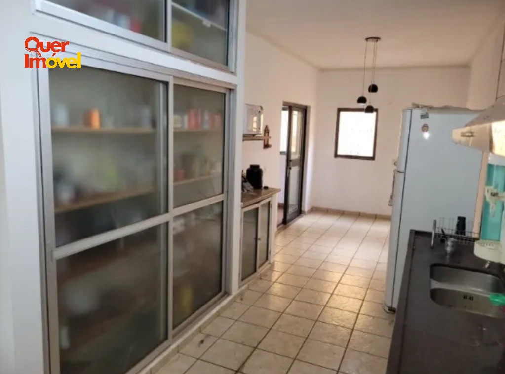 Imperdível oportunidade! Casa à venda em Ribeirão Preto-SP, bairro Planalto Verde, 2 quartos, 1 sala, 1 banheiro, 2 vagas, 162 m².