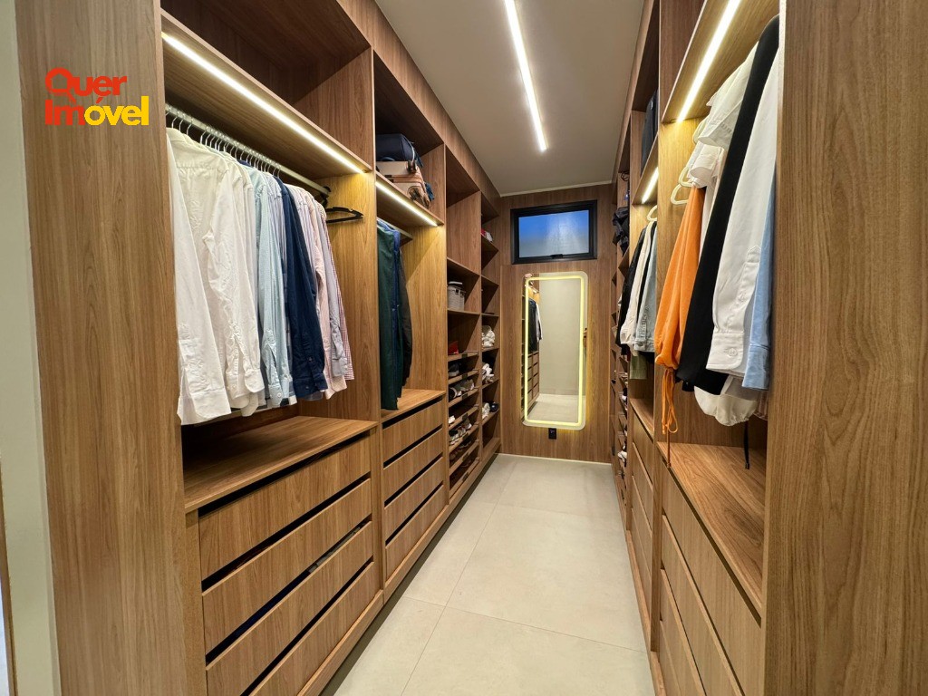 Oportunidade única: Casa de alto padrão em condomínio no Residencial Alto do Castelo, Ribeirão Preto-SP! 3 quartos, 3 suítes, 2 salas, 4 banheiros, 4 vagas de garagem, 220m². Quer Imóvel Negócios…