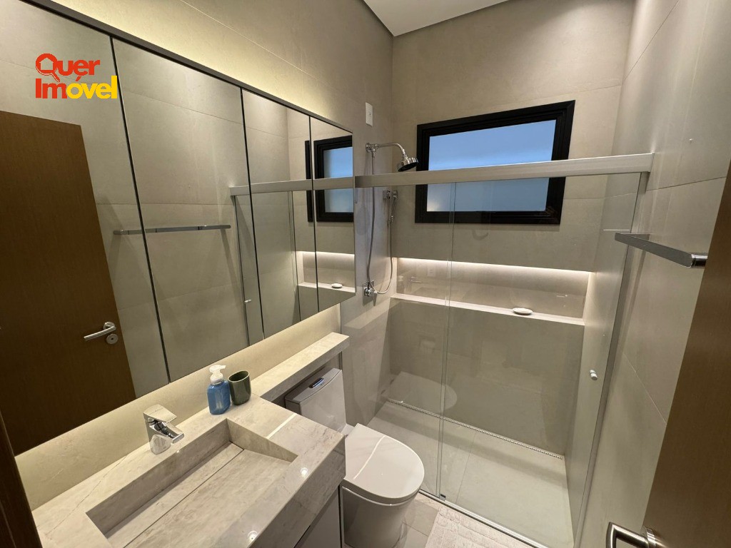 Oportunidade única: Casa de alto padrão em condomínio no Residencial Alto do Castelo, Ribeirão Preto-SP! 3 quartos, 3 suítes, 2 salas, 4 banheiros, 4 vagas de garagem, 220m². Quer Imóvel Negócios…
