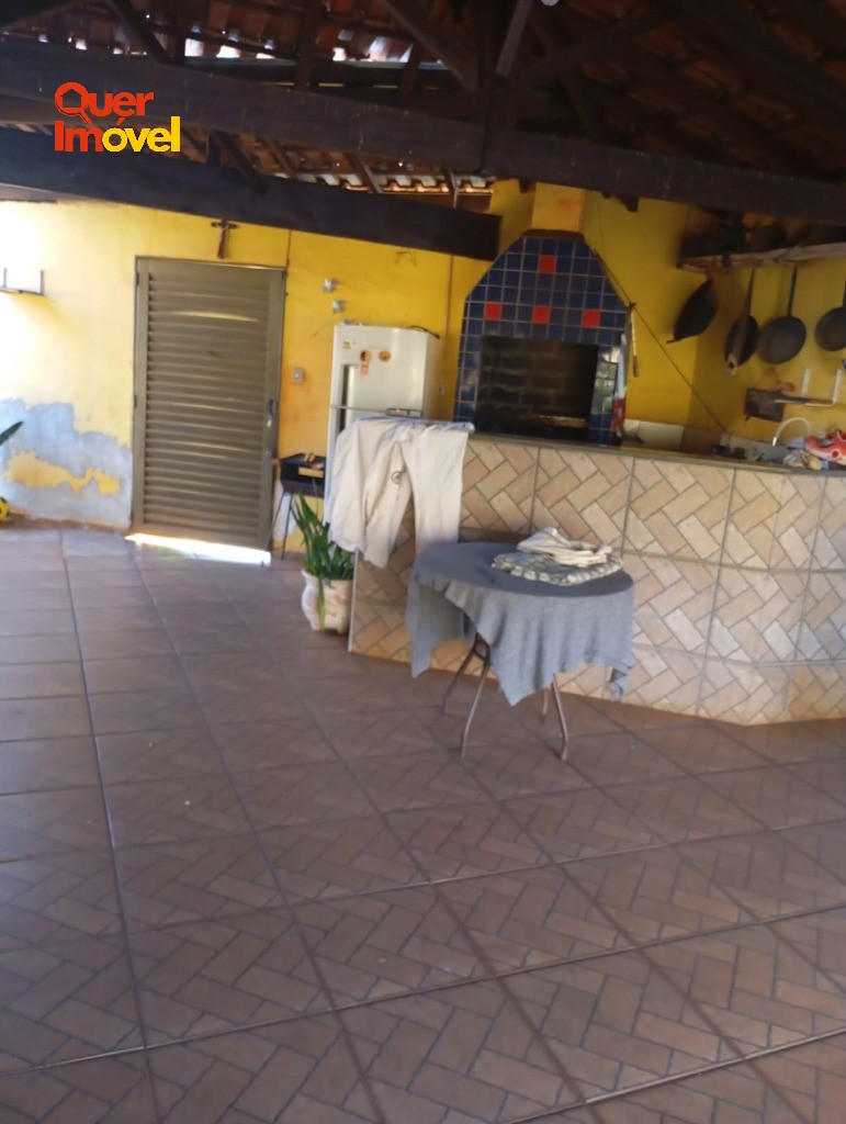 Residência moderna com 3 quartos e 4 vagas de garagem em jar