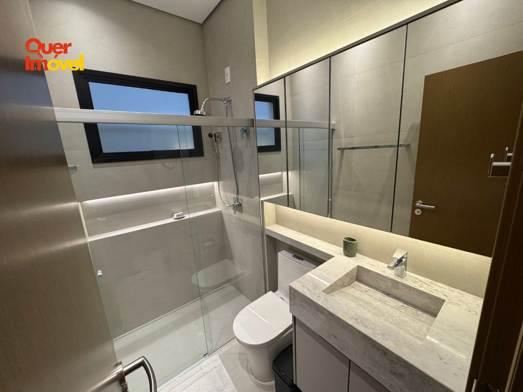Oportunidade única: Casa de alto padrão em condomínio no Residencial Alto do Castelo, Ribeirão Preto-SP! 3 quartos, 3 suítes, 2 salas, 4 banheiros, 4 vagas de garagem, 220m². Quer Imóvel Negócios…
