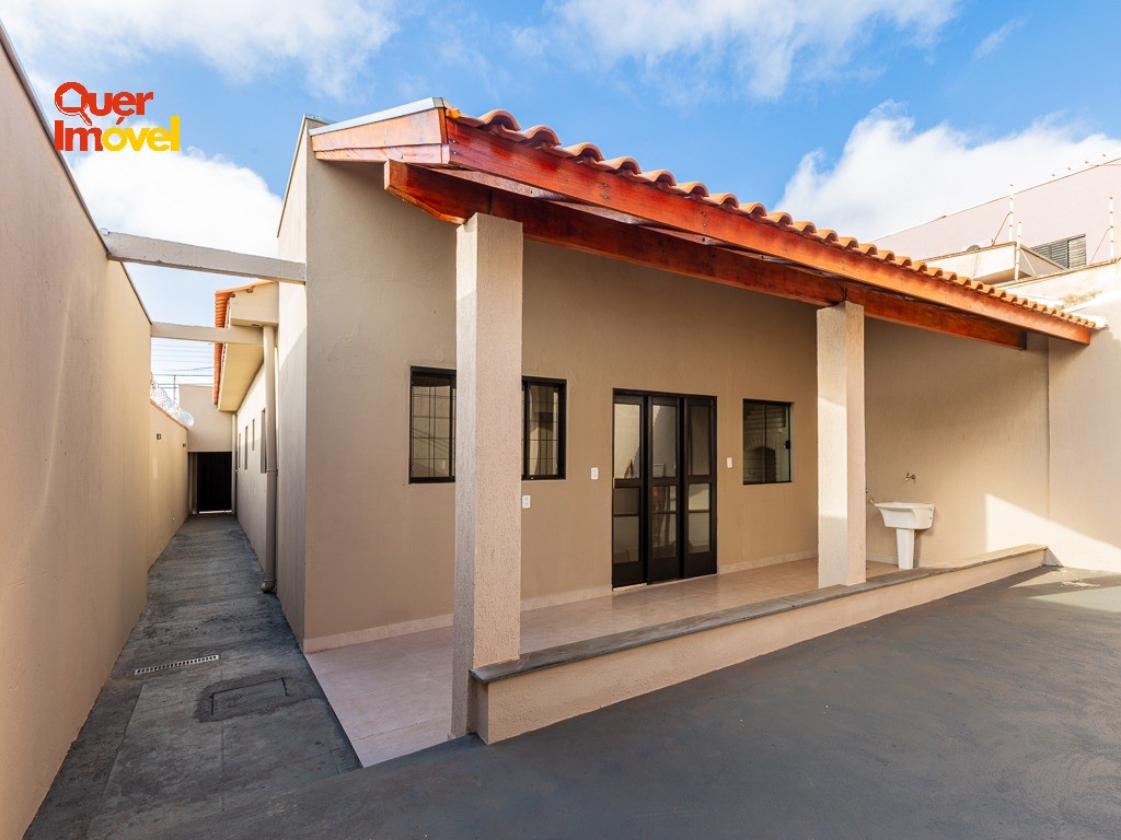 Oportunidade imperdível: Casa à venda em Ribeirão Preto-SP, Jardim Paulista. 3 quartos, 1 suíte, 1 sala, 2 banheiros, 2 vagas, 170m².