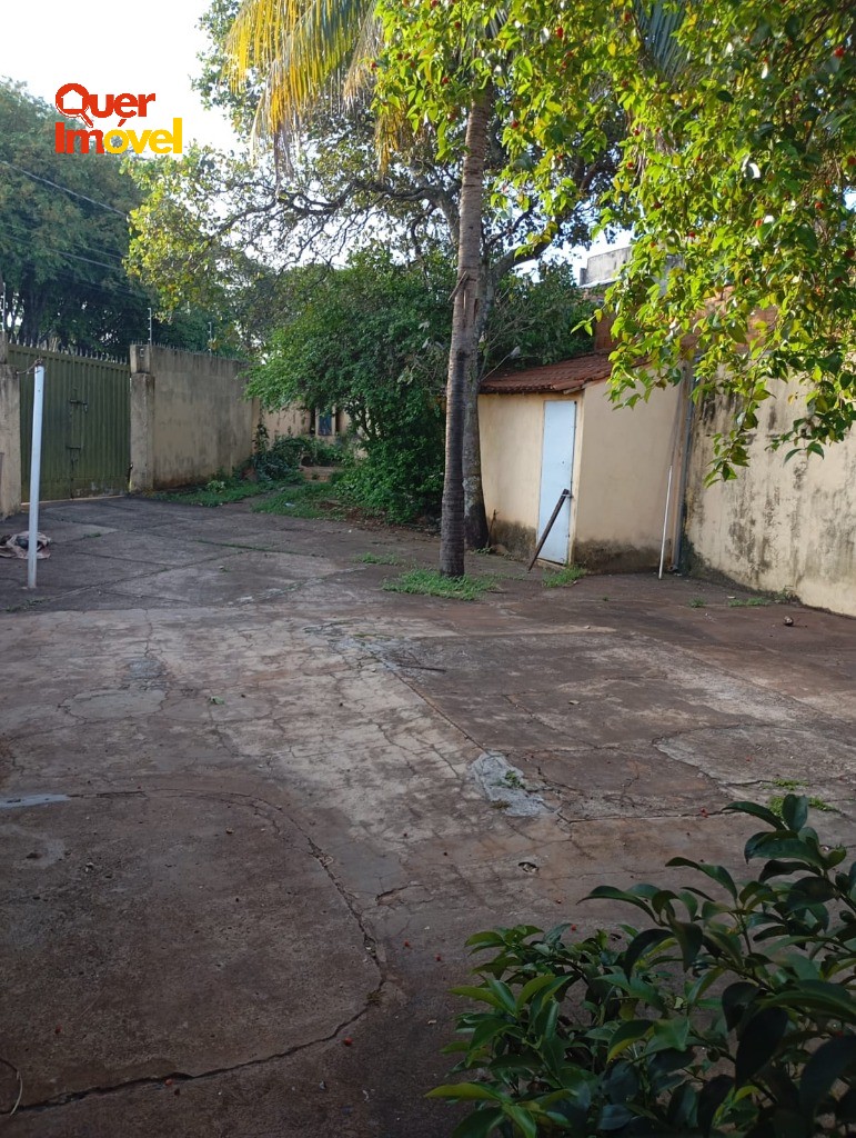 Residência moderna com 3 quartos e 4 vagas de garagem em jar
