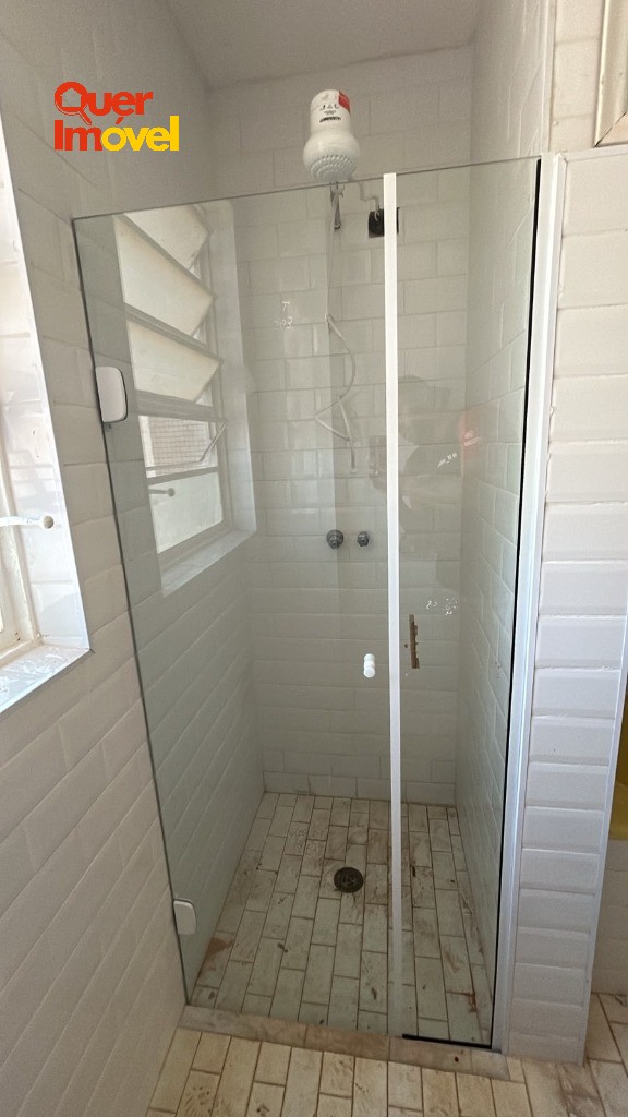 Imóvel no Centro de Ribeirão Preto-SP: 4 quartos, 1 suíte, 1 sala, 4 banheiros e 168m². Visite Agora! Quer Imóvel Negócios Imobiliários.