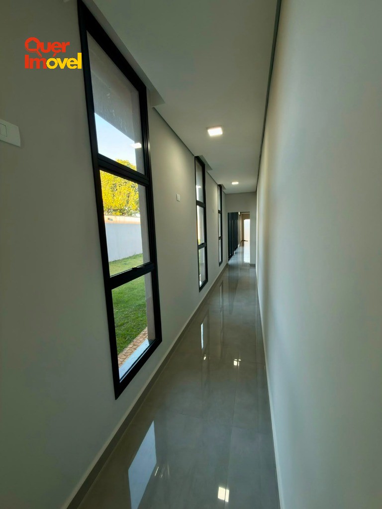 Oportunidade imperdível: casa de alto padrão com 2 suítes no
