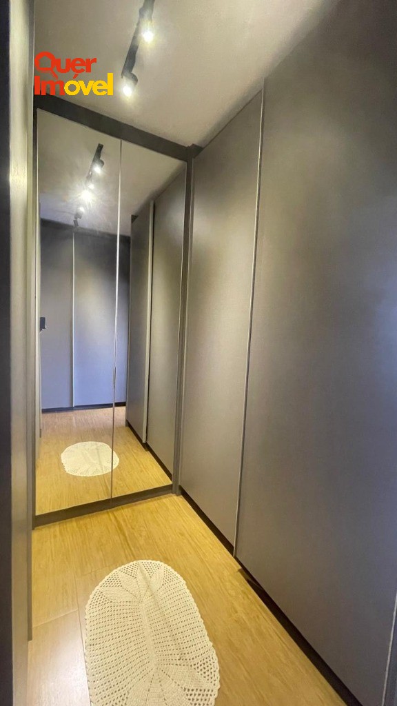 Casa de luxo em condomínio: 3 quartos, 3 suítes, 2 salas, 5 