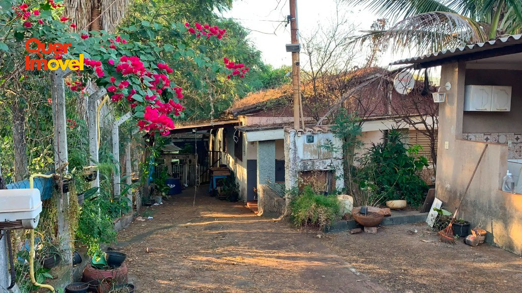 Magnífica Chácara à Venda em Ribeirão Preto-SP, 4 Quartos, 2 Salas, 5 Banheiros, 6 Vagas, 1.398m² no Jardim Itaú!