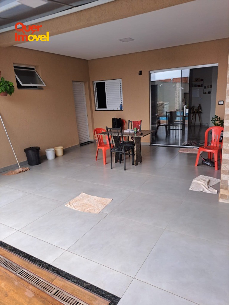 Imperdível oportunidade: Casa à venda em Ribeirão Preto-SP, no bairro Bonfim Paulista, com 3 quartos, 1 suíte e 3 vagas de garagem!