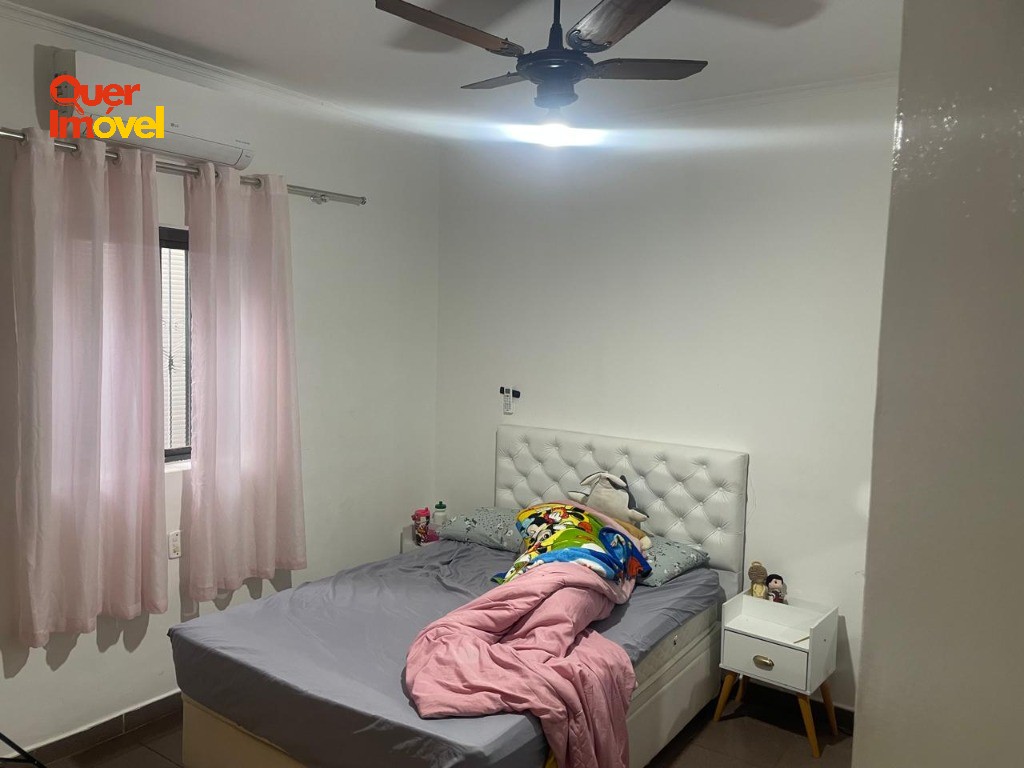 Imperdível oportunidade: Casa à venda em Ribeirão Preto-SP, Vila Albertina. 3 quartos, 1 suíte, 1 sala, 3 banheiros, 2 vagas. 192m². Entre em contato com a Imobiliária Quer Imóvel!