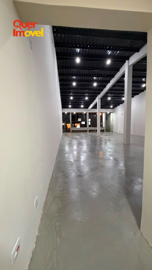 Aluguel de Imóvel Comercial de 140m² no Jardim Sumaré, Ribeirão Preto-SP! 2 banheiros inclusos. Quer Imóvel Negócios Imobiliários.