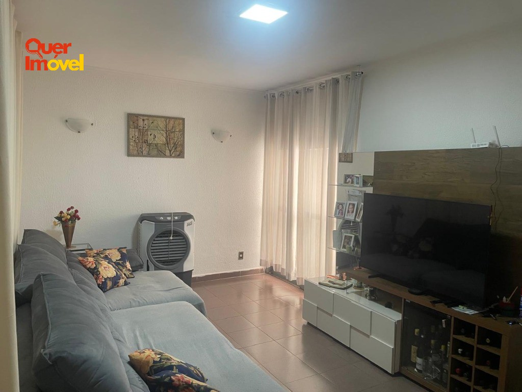 Imperdível oportunidade: Casa à venda em Ribeirão Preto-SP, Vila Albertina. 3 quartos, 1 suíte, 1 sala, 3 banheiros, 2 vagas. 192m². Entre em contato com a Imobiliária Quer Imóvel!