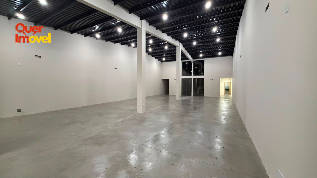 Aluguel de Imóvel Comercial de 140m² no Jardim Sumaré, Ribeirão Preto-SP! 2 banheiros inclusos. Quer Imóvel Negócios Imobiliários.