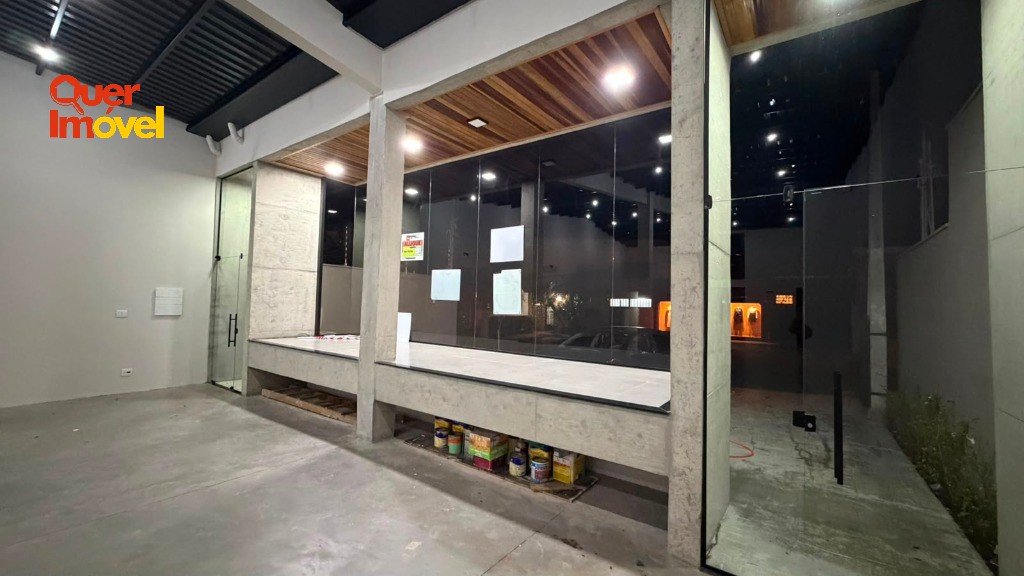 Aluguel de Imóvel Comercial de 140m² no Jardim Sumaré, Ribeirão Preto-SP! 2 banheiros inclusos. Quer Imóvel Negócios Imobiliários.