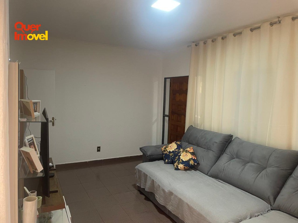 Imperdível oportunidade: Casa à venda em Ribeirão Preto-SP, Vila Albertina. 3 quartos, 1 suíte, 1 sala, 3 banheiros, 2 vagas. 192m². Entre em contato com a Imobiliária Quer Imóvel!