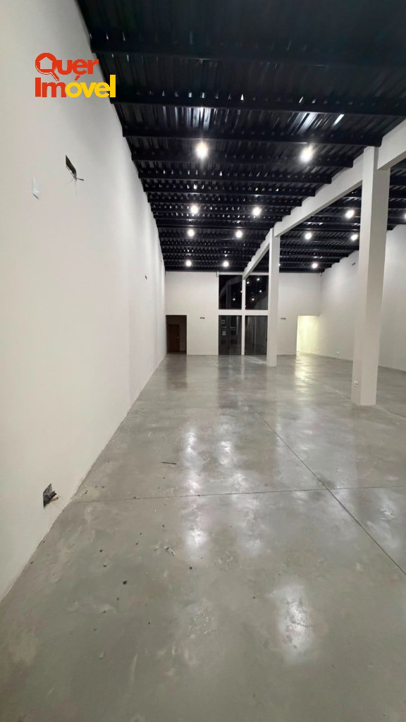 Aluguel de Imóvel Comercial de 140m² no Jardim Sumaré, Ribeirão Preto-SP! 2 banheiros inclusos. Quer Imóvel Negócios Imobiliários.