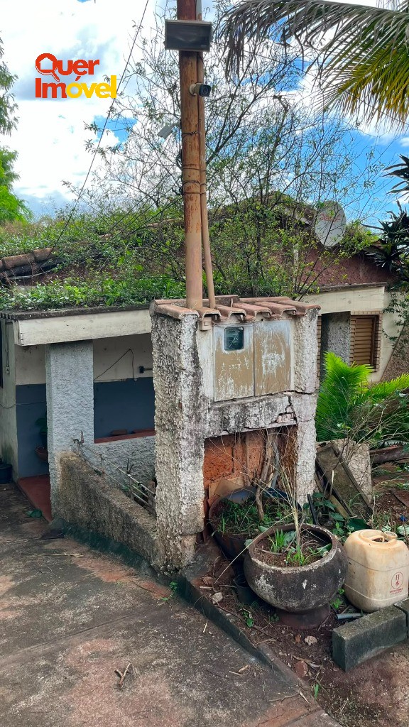 Magnífica Chácara à Venda em Ribeirão Preto-SP, 4 Quartos, 2 Salas, 5 Banheiros, 6 Vagas, 1.398m² no Jardim Itaú!
