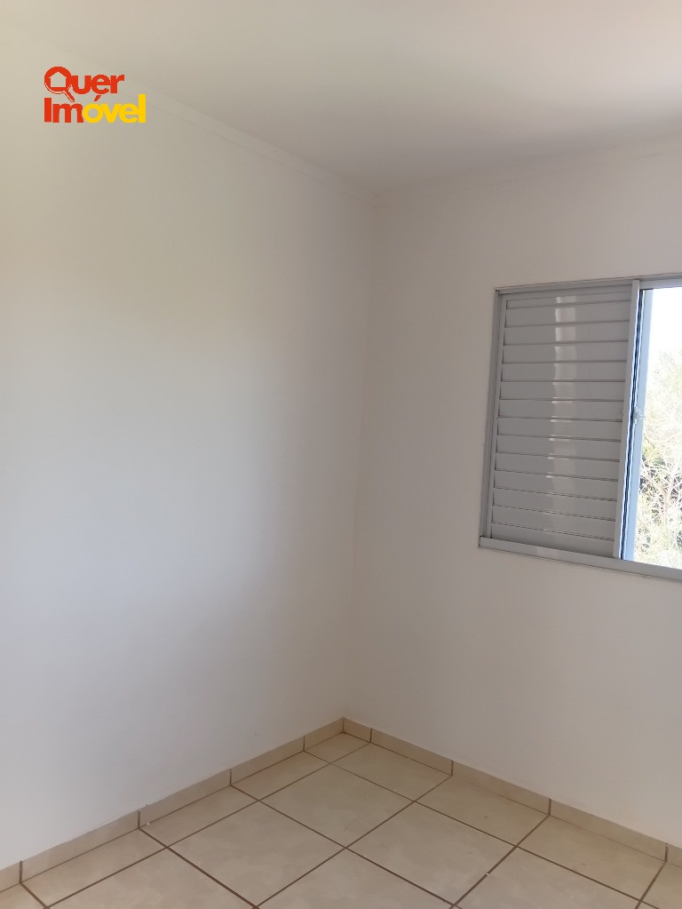 Apartamento à venda na Vila Abranches, Ribeirão Preto-SP, 2 quartos, 1 banheiro e vaga de garagem. Entre em contato com a Imobiliária Quer Imóvel! - foto 11