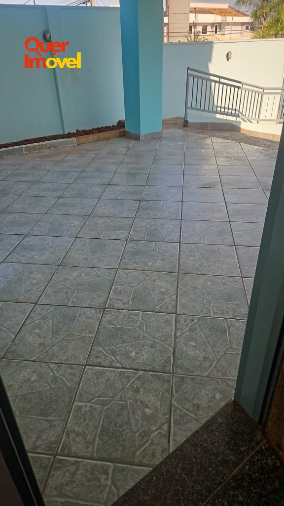 Imperdível casa à venda em Ribeirão Preto-SP, bairro Ribeirânia: 4 quartos, 1 suíte, 2 salas, 4 banheiros, 4 vagas, 332m². Contate a Imobiliária Quer Imóvel!