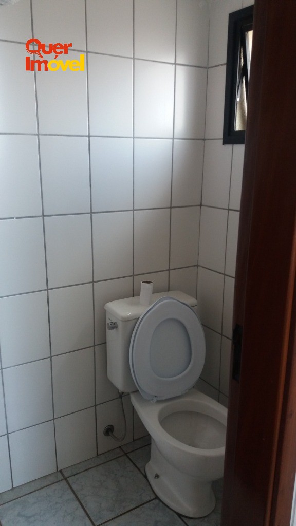 Oportunidade Imperdível: Apartamento à venda no Centro de Ribeirão Preto-SP com 2 quartos, 1 sala, 2 banheiros, 1 vaga de garagem e 66 m². Entre em contato com a Imobiliária Quer Imóvel!