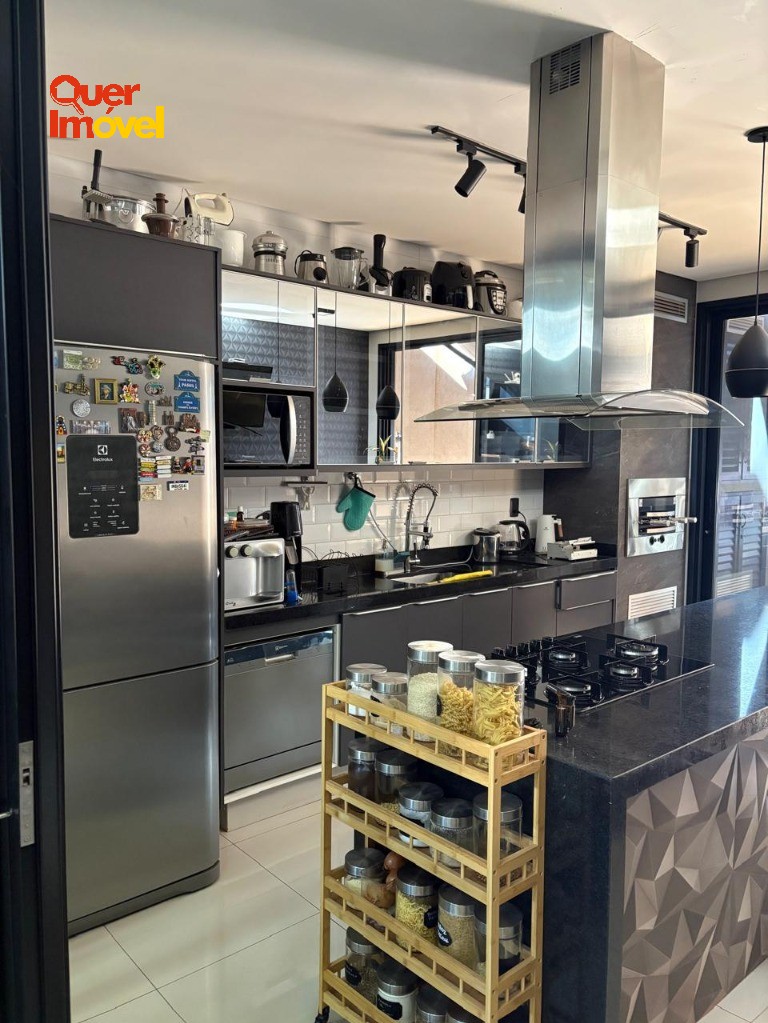 Casa em Condomínio de Luxo em Ribeirão Preto-SP: 3 quartos, 3 suítes, 2 salas, 5 banheiros, 4 vagas. Agende sua visita! Entre em contato com a Imobiliária Quer Imóvel. - foto 4