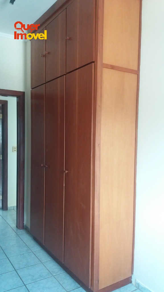 Oportunidade Imperdível: Apartamento à venda no Centro de Ribeirão Preto-SP com 2 quartos, 1 sala, 2 banheiros, 1 vaga de garagem e 66 m². Entre em contato com a Imobiliária Quer Imóvel!