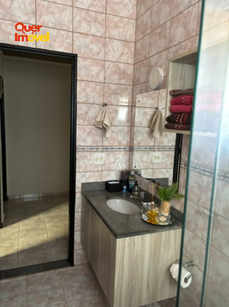 Imperdível oportunidade de casa à venda em Ribeirão Preto-SP, Res. E Com. Palmares! 3 quartos, 1 suíte, 2 salas, 3 banheiros, 4 vagas, 167m². Entre em contato com a Imobiliária Quer Imóvel! - foto 12