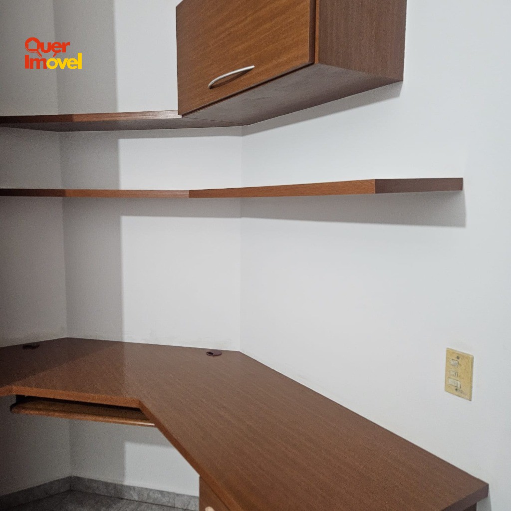Imperdível casa à venda em Ribeirão Preto-SP, bairro Ribeirânia: 4 quartos, 1 suíte, 2 salas, 4 banheiros, 4 vagas, 332m². Contate a Imobiliária Quer Imóvel!