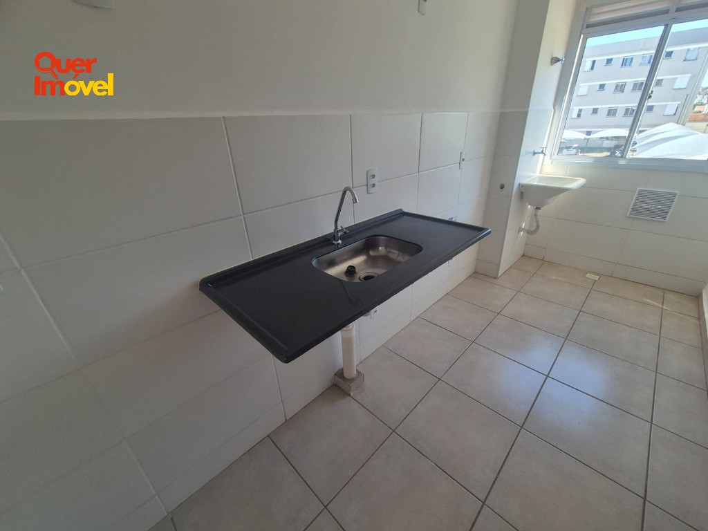 Apartamento à venda em Ribeirão Preto-SP, Jardim Florestan Fernandes: 2 quartos, 1 sala, 1 banheiro, 1 vaga de garagem. 43,00m². Entre em contato com a Imobiliária Quer Imóvel!