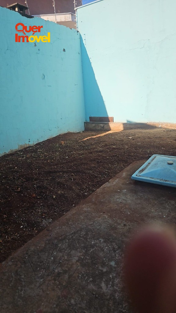 Imperdível casa à venda em Ribeirão Preto-SP, bairro Ribeirânia: 4 quartos, 1 suíte, 2 salas, 4 banheiros, 4 vagas, 332m². Contate a Imobiliária Quer Imóvel!